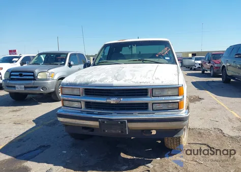 1998 Chevrolet K1500 Fleetside из США, поврежденный, VIN 2GCEK19R6W1237743